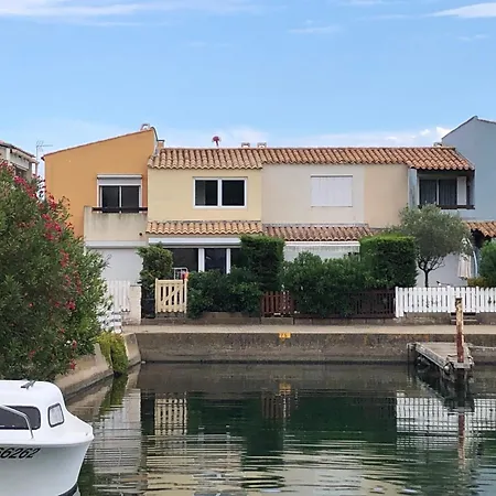 Szálloda Marina Avec Terrasse Dans Avec *